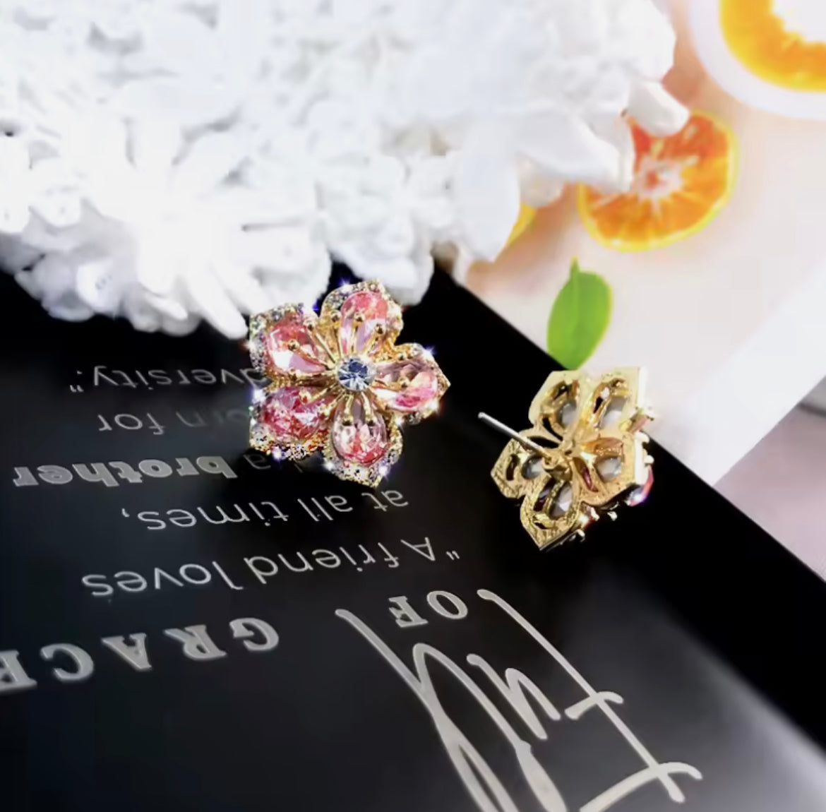 Womens Style 2pc Pair Glistening Flower Gem Stone Earrings