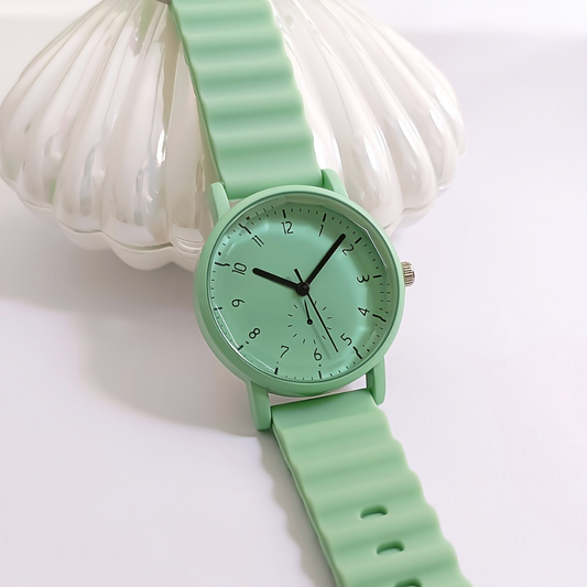 Womens Style Simple Fashion Silicone Elegant Ladies Quartz Watch