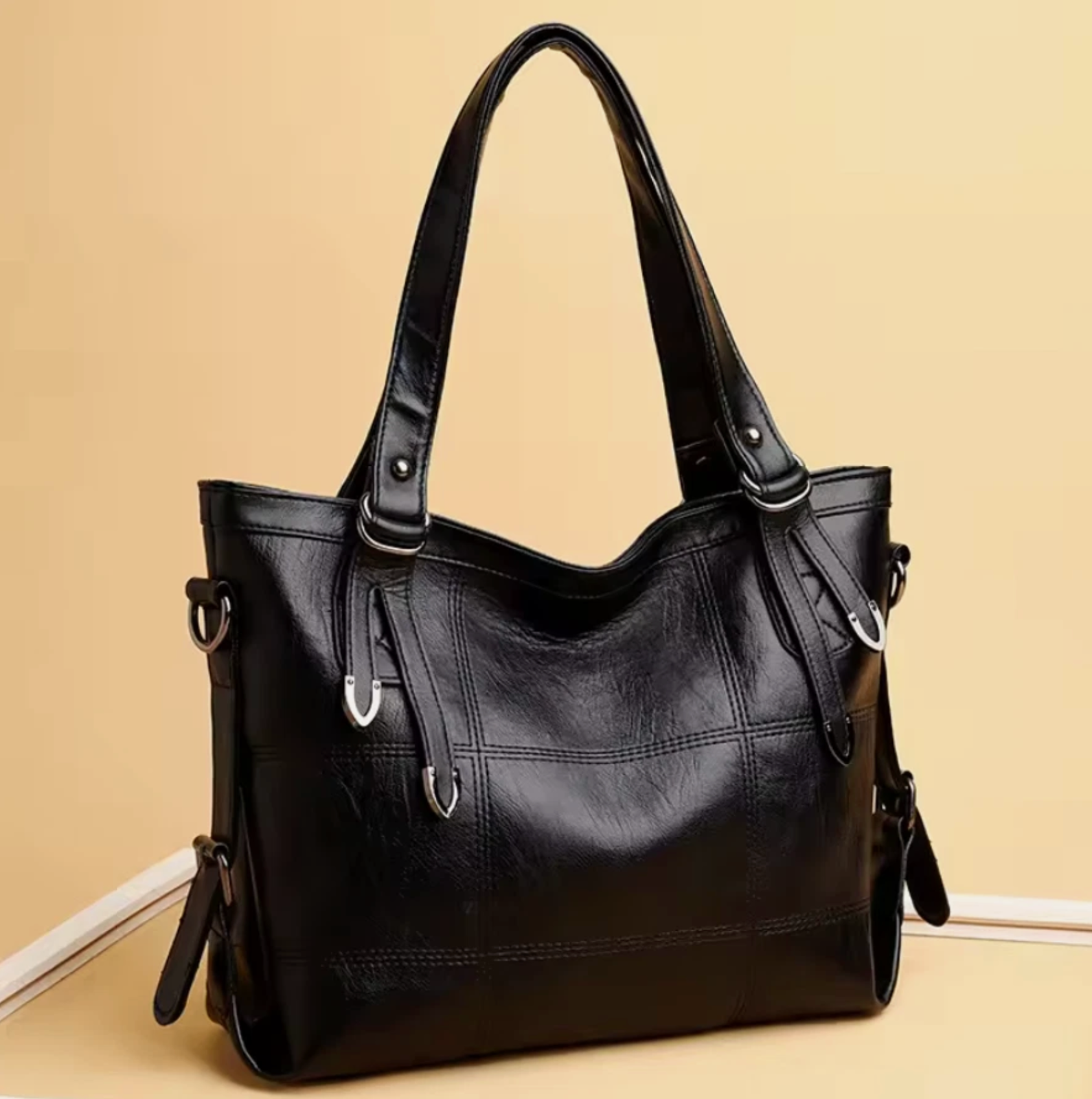 Womens Luxury Hand Bag Travel Purse Red Or Black