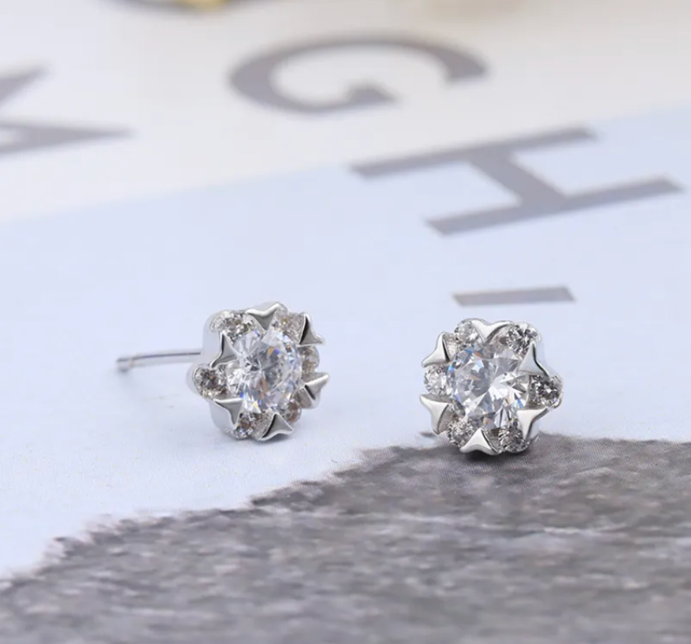 7.8mm Primium Cut Stainless Steel And Rhinestone Dimond Stud Earrings Pair