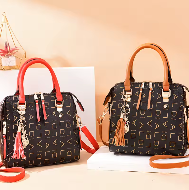 Womens Style Luxury Fashion Travle Bag Hand And Shoulder Strap Purse