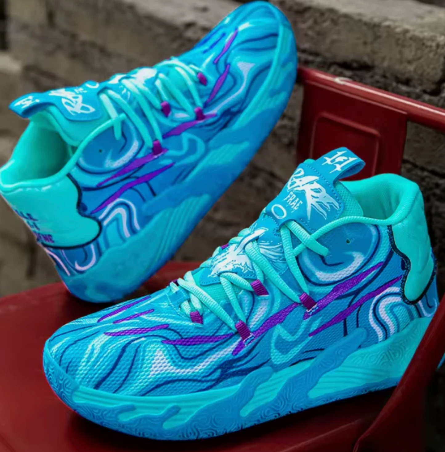 Mens Basketball or Running Shoes Super Grip, Colorful Tropical Style Shoe
