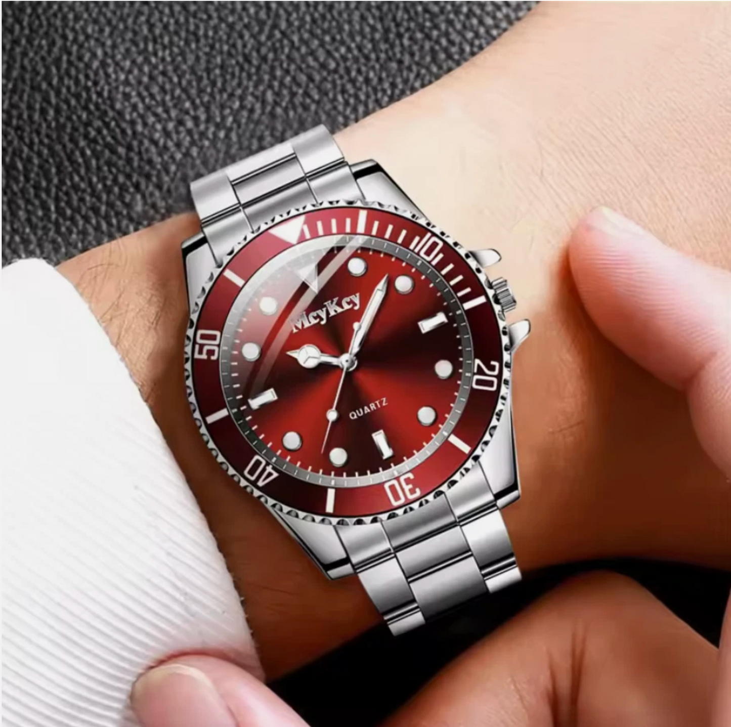 Mens Luxury Business Sports Fashion Alloy Quartz watch