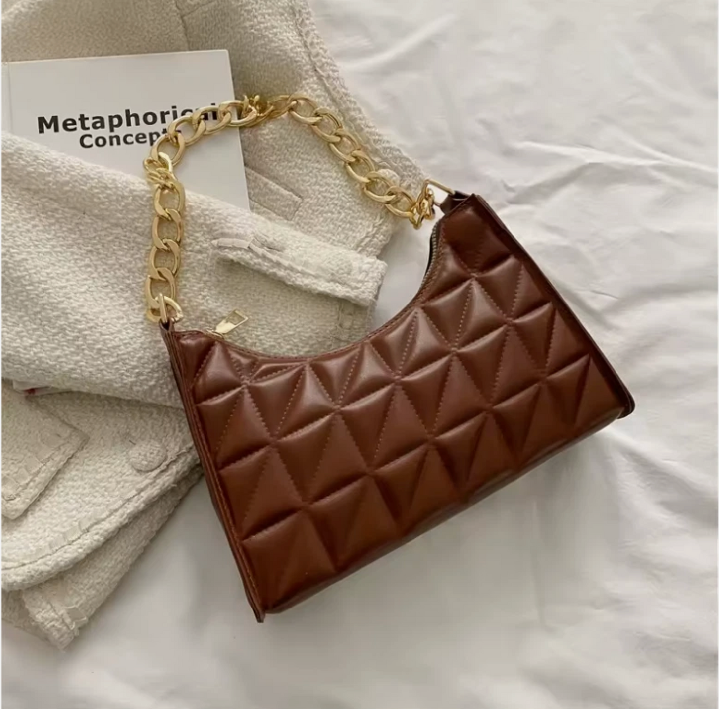 Woman's Luxury Chain Strap Shoulder Handbag