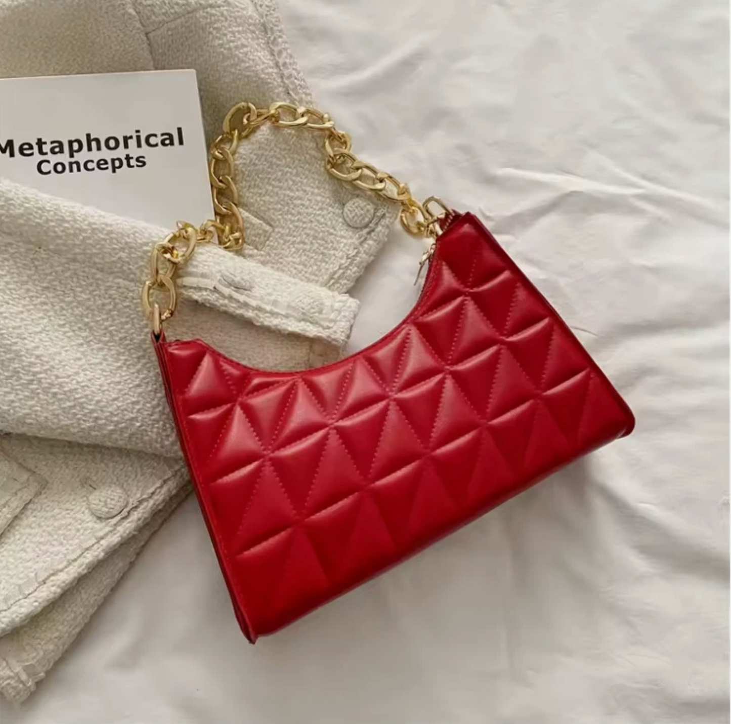 Woman's Luxury Chain Strap Shoulder Handbag