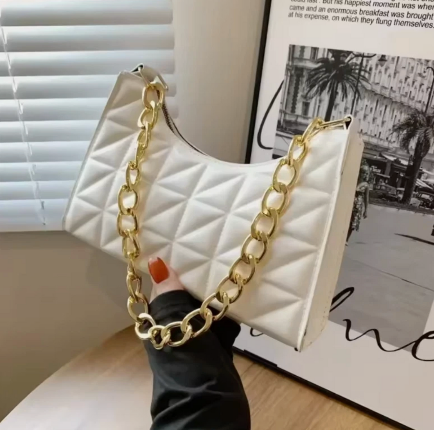 Woman's Luxury Chain Strap Shoulder Handbag