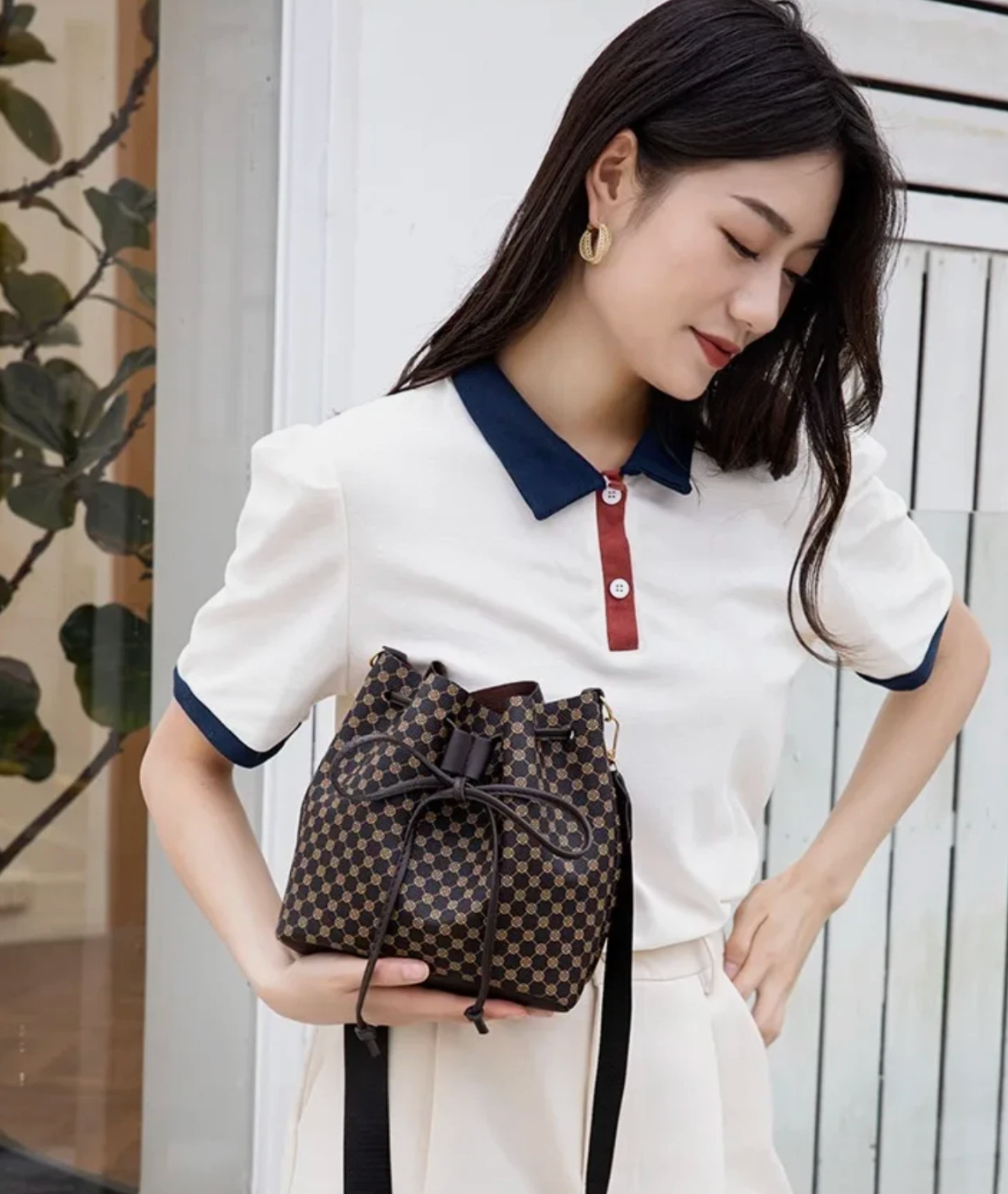 Womens Shoulder Strap Bucket Style Fashion Bag