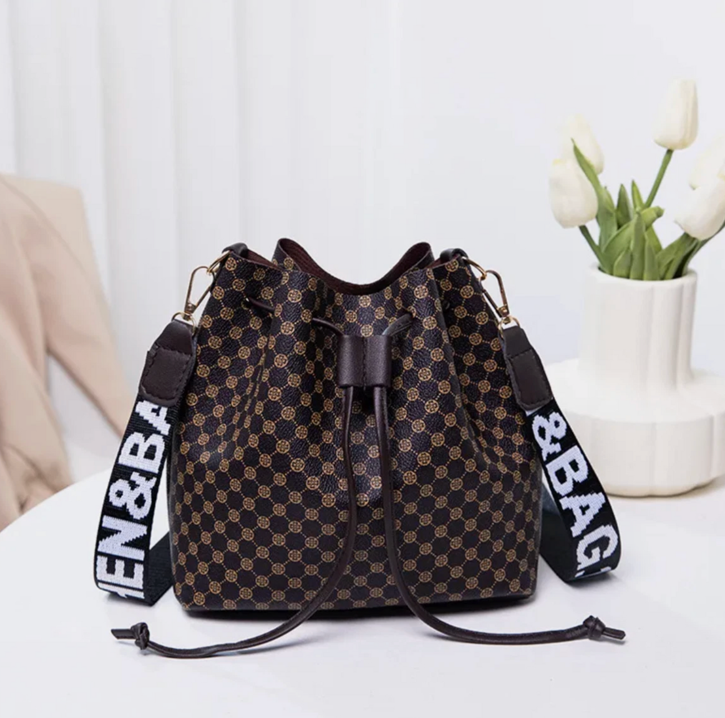 Womens Shoulder Strap Bucket Style Fashion Bag