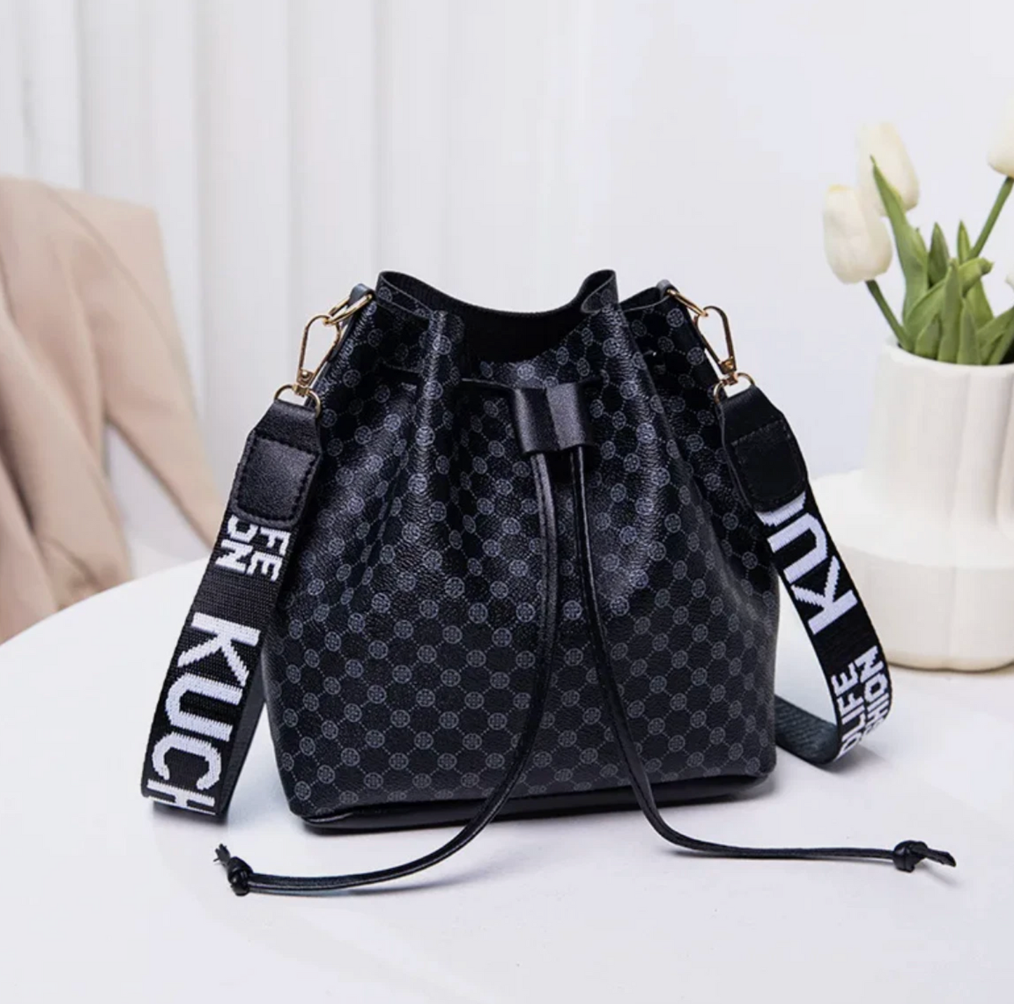 Womens Shoulder Strap Bucket Style Fashion Bag
