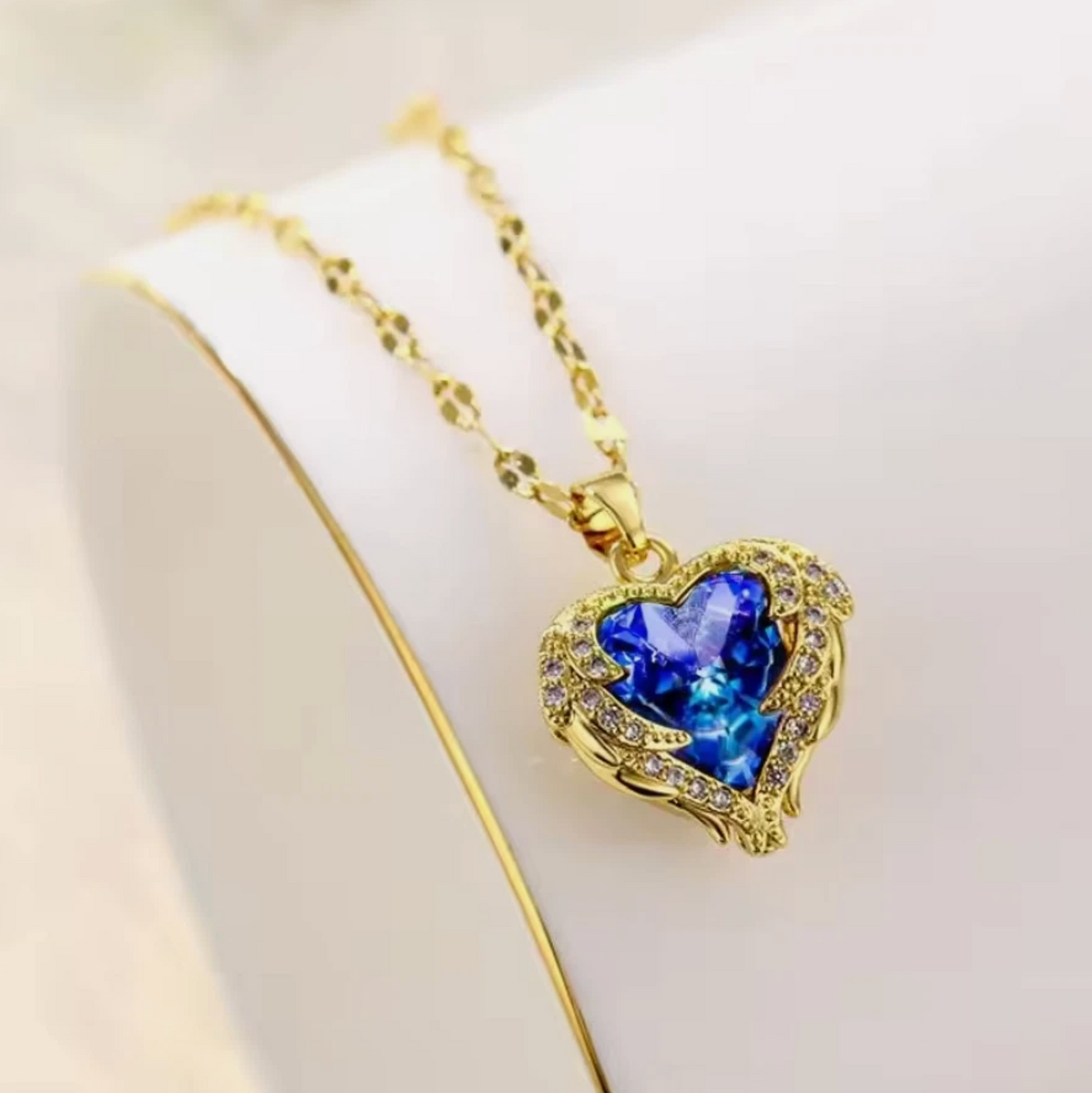 Womans Gem Gold Rose Chain Silver Necklace