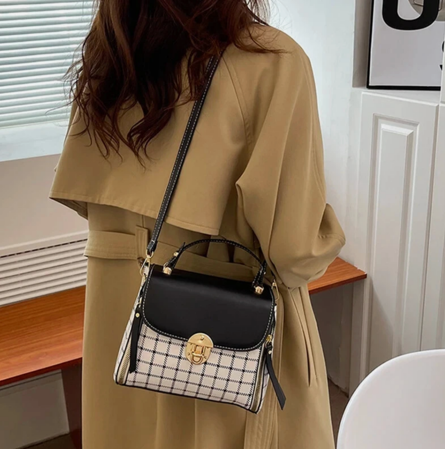 Womens Style Top Handle Shoulder Strap Day Carry Travel Bag