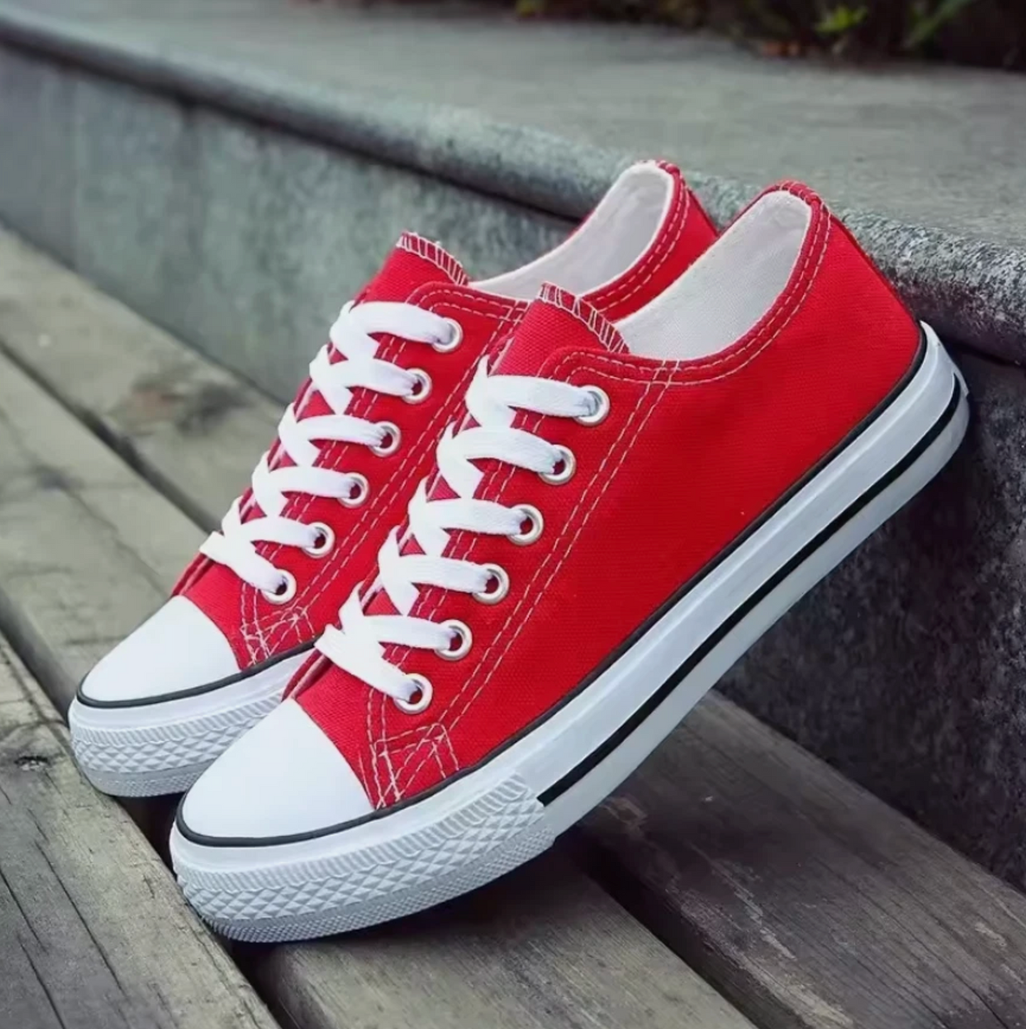 Unisex Shoes Classic Flat Bottom Low Top Lace Up Casual Sneakers