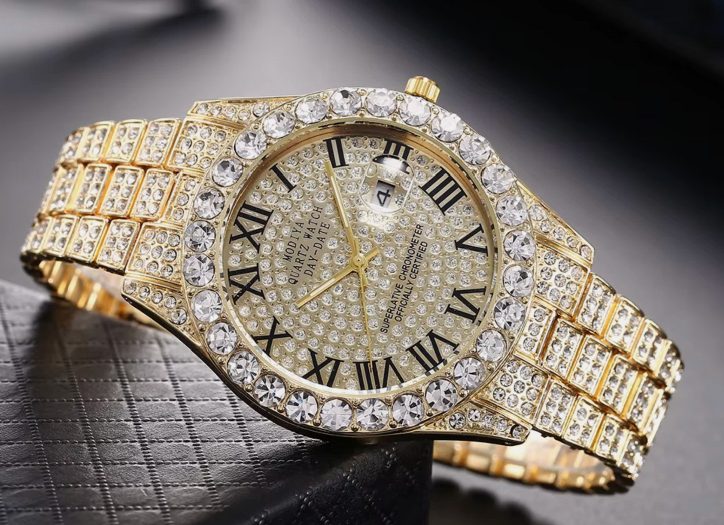 Luxurious Rhinestone Glimmering Blue & Gold Stainless Steel Soxy Quarts Watch