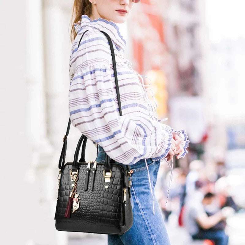 Synthetic Aligator Print Luxury Handbag Travel Zipper Purse And Adjustable Strap