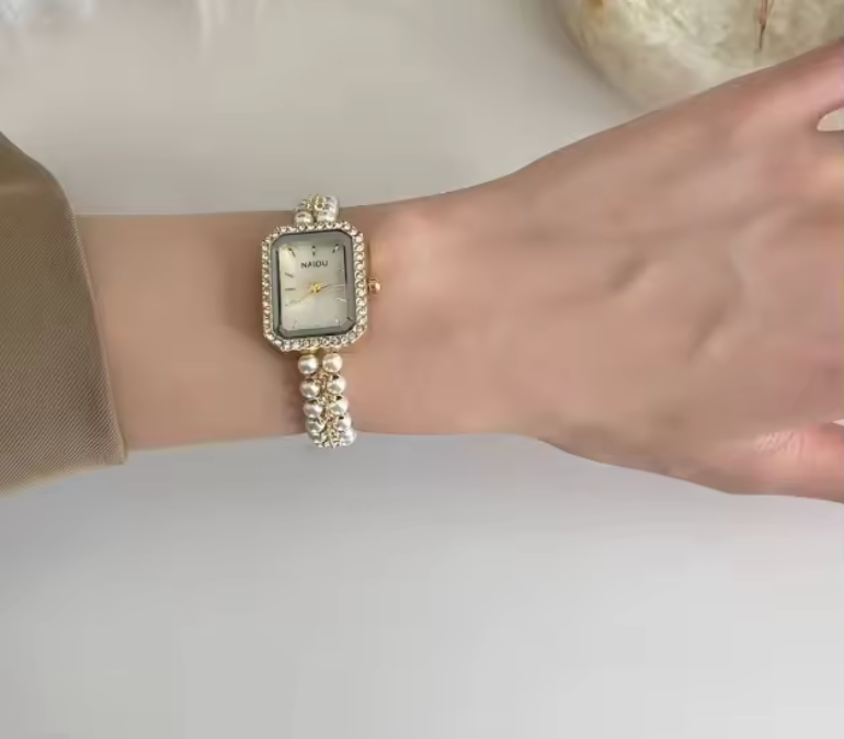 Womens Pearl Quartz Watch Classic Fashion Solid Color 20cm Length Watch