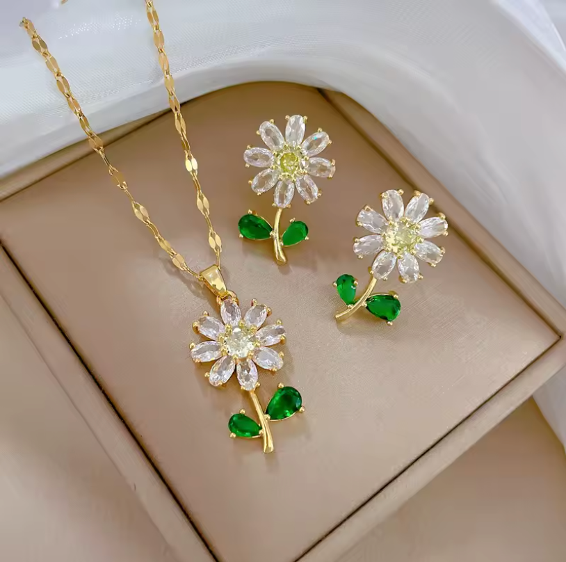 Necklace And Earrings Matching Seet Sun Flowers And Roses