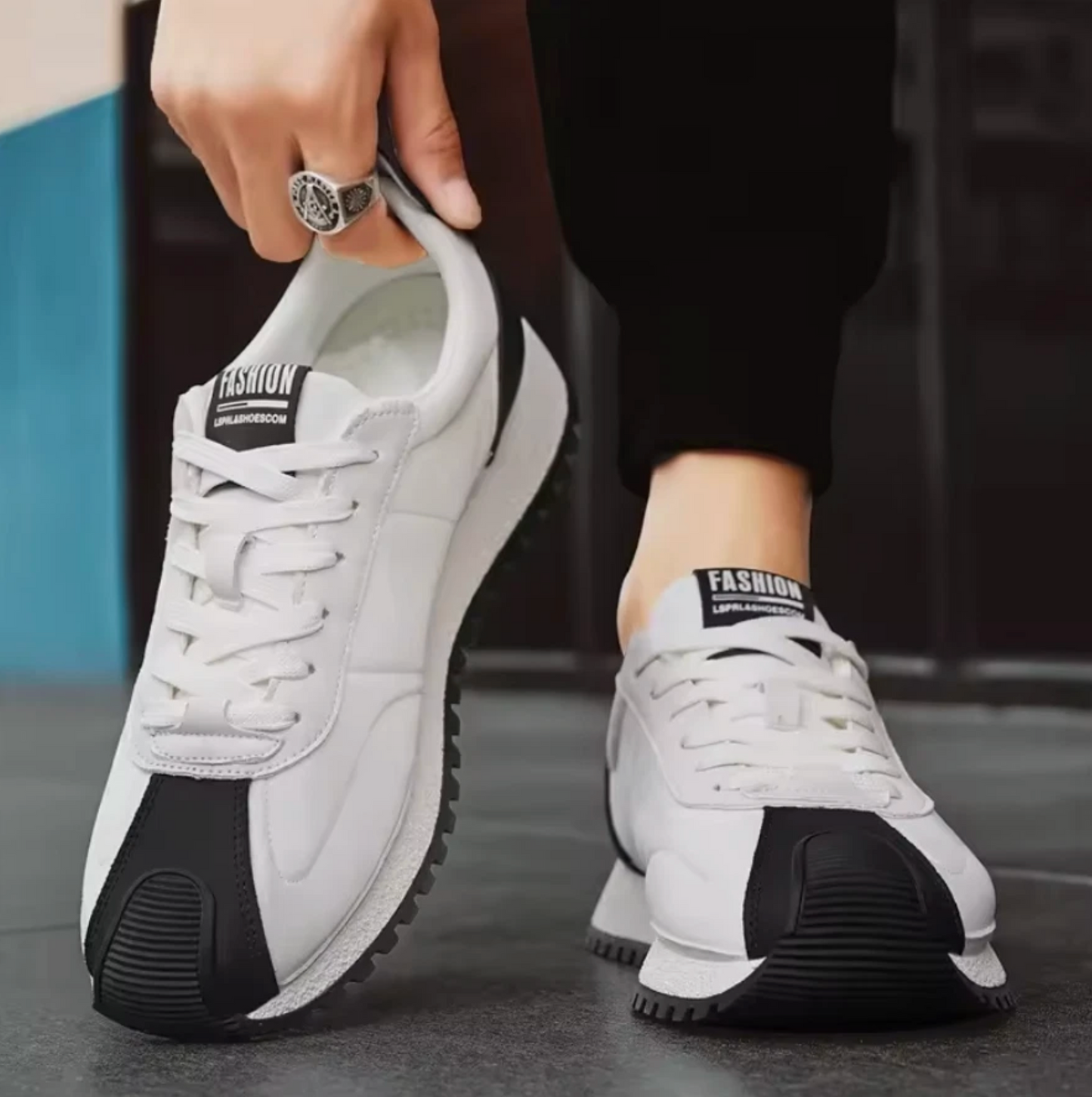 Casual Mens Or Woman's Daily Walking Sneakers Tennis Shoes