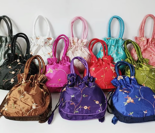 Woman’s Embroidery Flowers Sliky Pouch Hand Bag