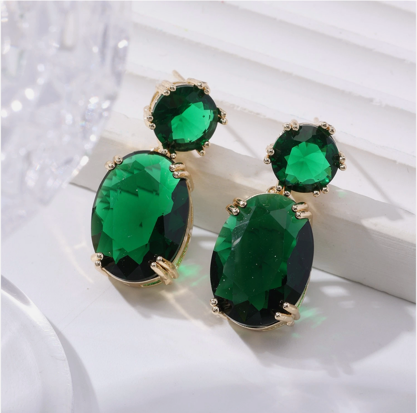 Woman’s Alloy Jem Creative Personality Drop-shaped Oval Earrings Pair