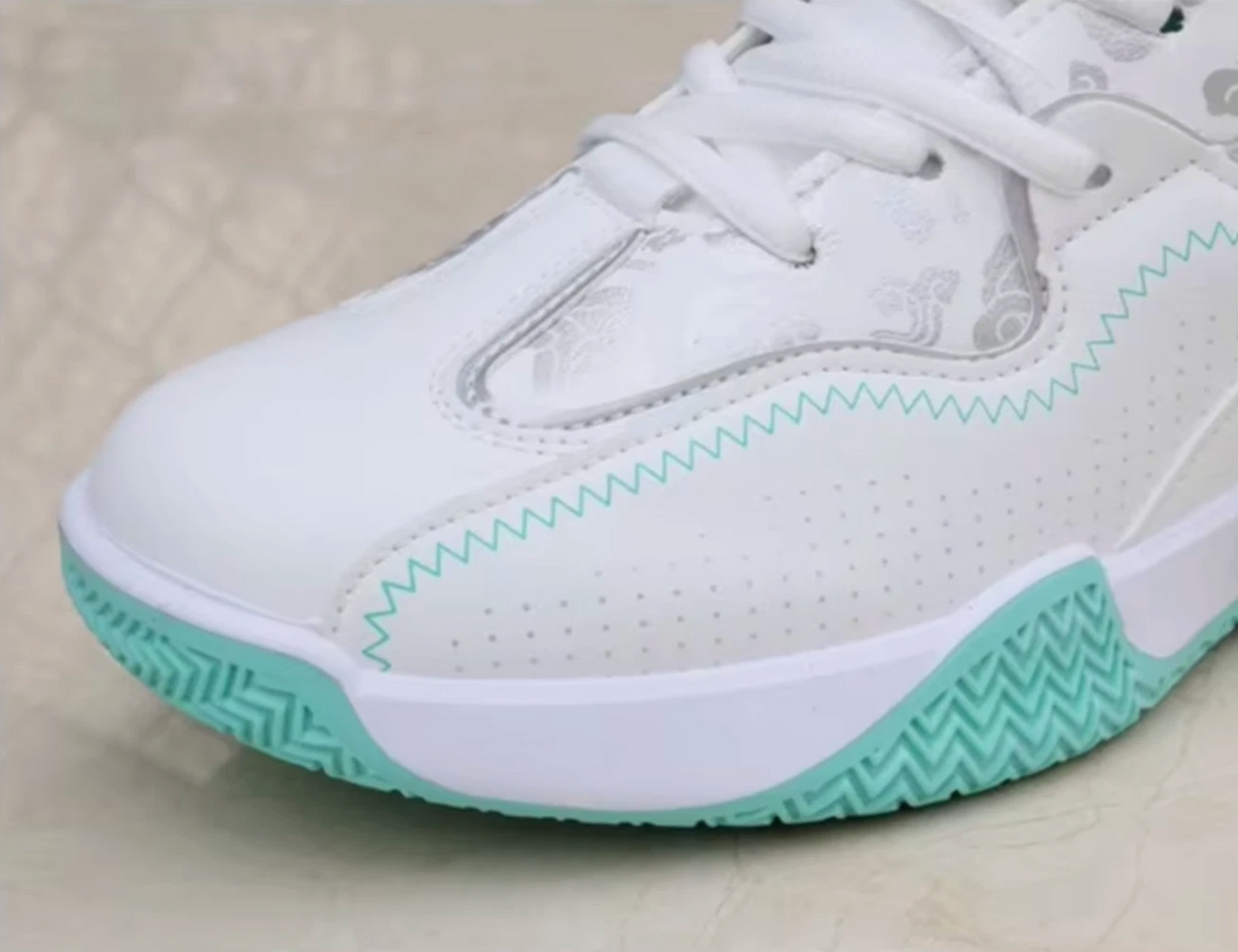 Mens Retro Style Fashion Basketball Classic Sneaker Shoes