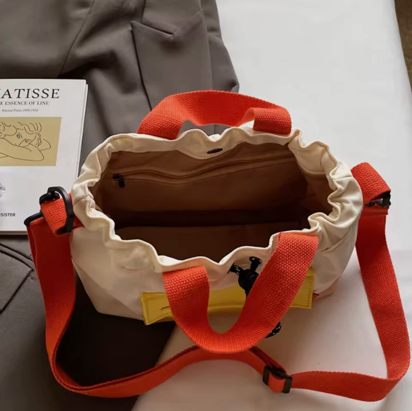 Cute Button Close Pouch Style Unisex Travel Bag